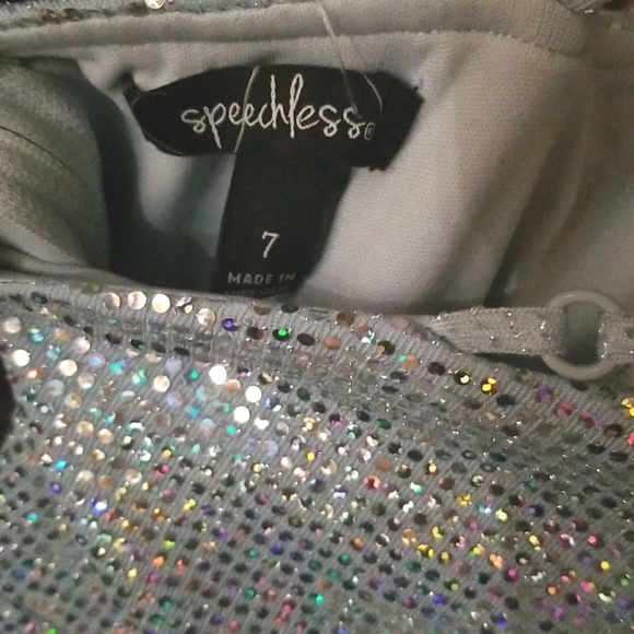 Mini Dress Size 7 Sequin Adjustable spaghetti straps blue Sky Beaded Fringe @hem - Picture 8 of 8